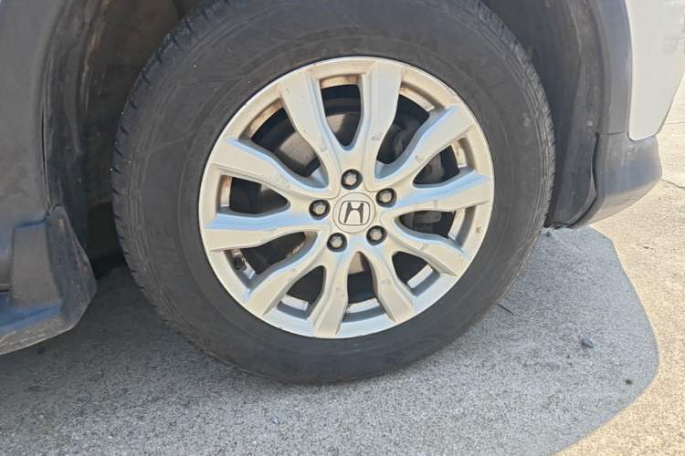 Used Honda CR-V 2012 2.0L Four-wheel Drive Classic Edition Right Front Wheel Hub