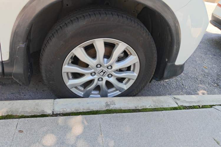 Used Honda CR-V 2012 2.0L Four-wheel Drive Classic Edition Right Front Wheel Hub