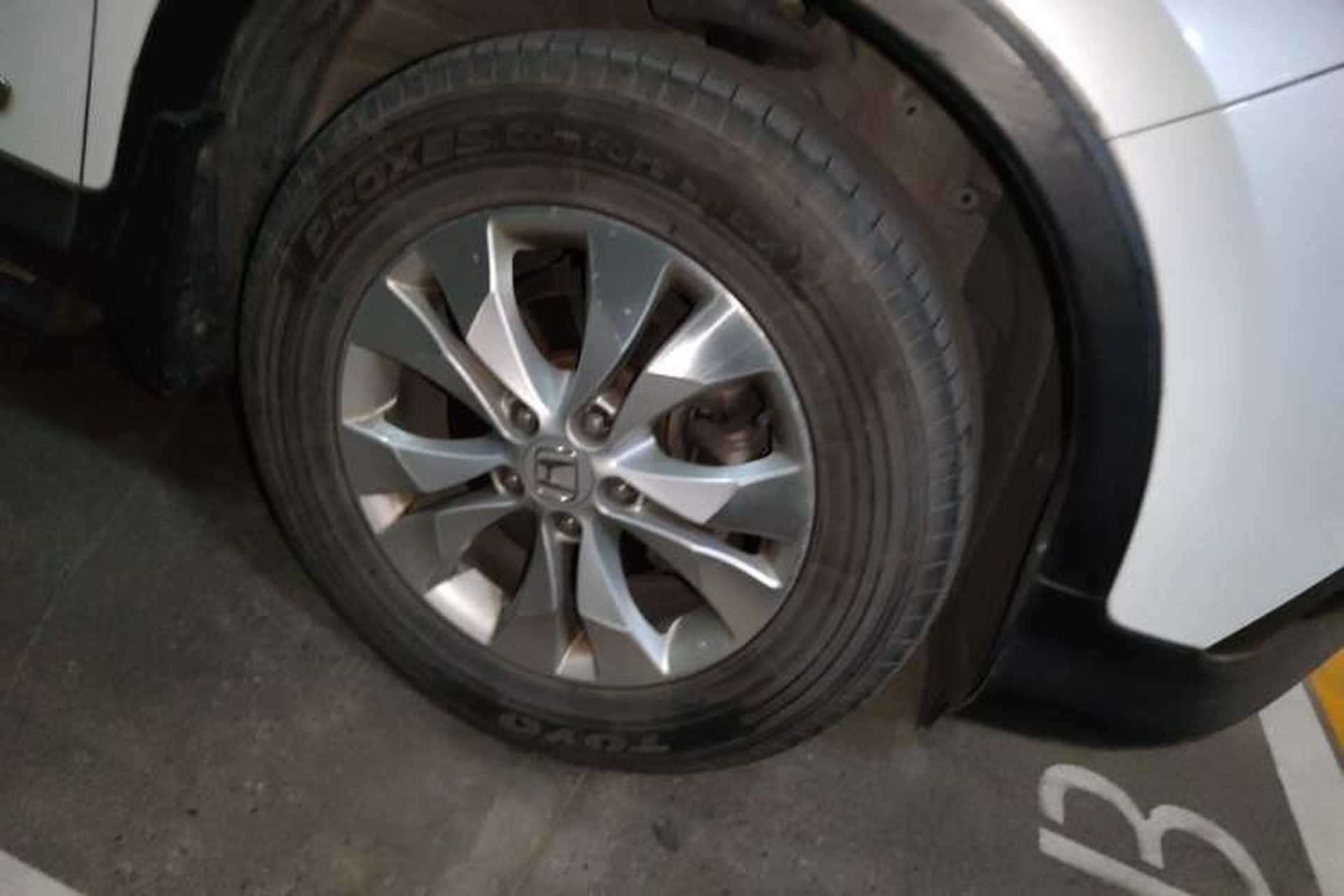 Used Honda CR-V 2012 2.4L four-wheel drive luxury version Right Front Wheel Hub