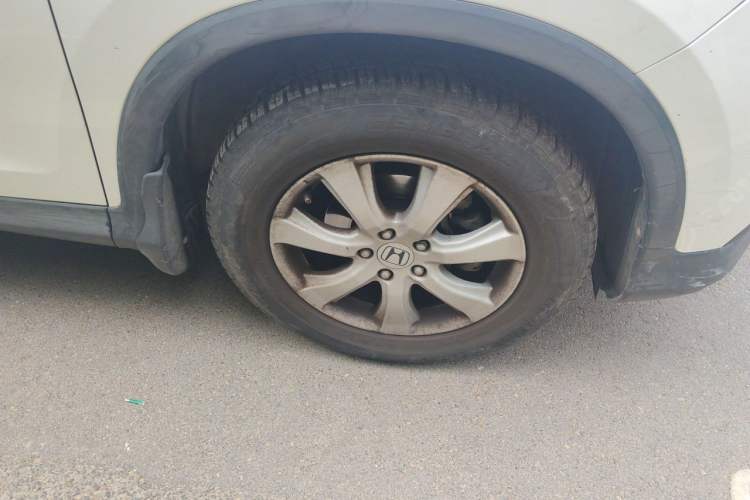Used Honda CR-V 2012 2.0L two-wheel drive urban version Right Front Wheel Hub
