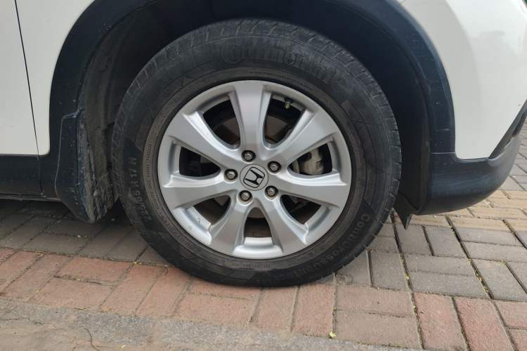 Used Honda CR-V 2012 2.0L two-wheel drive urban version Right Front Wheel Hub