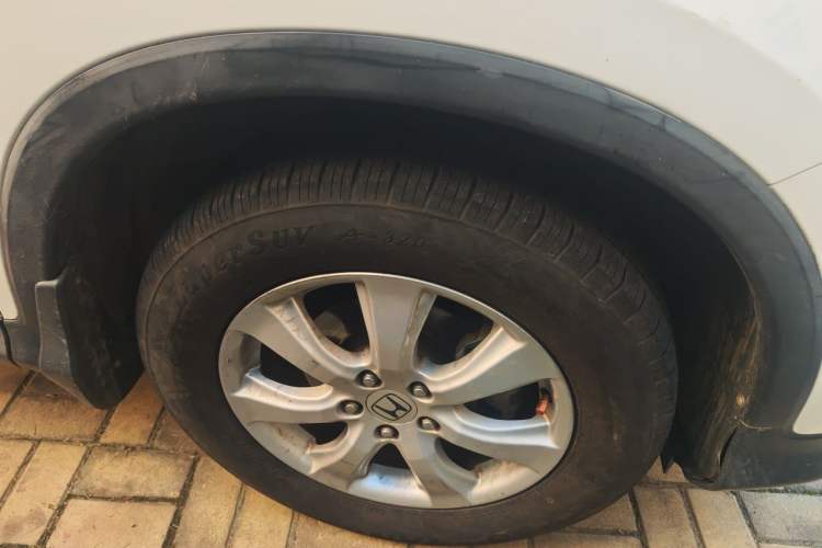 Used Honda CR-V 2012 2.0L two-wheel drive urban version Right Front Wheel Hub
