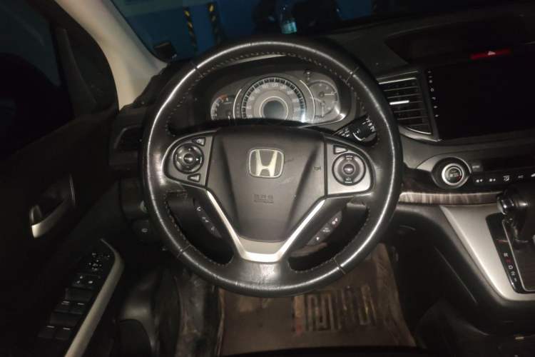 Used Honda CR-V 2012 2.4L Four-Wheel Drive Prestige Navigation Edition Steering Wheel