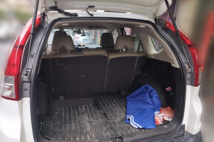 Used Honda CR-V 2012 2.0L two-wheel drive urban version Trunk