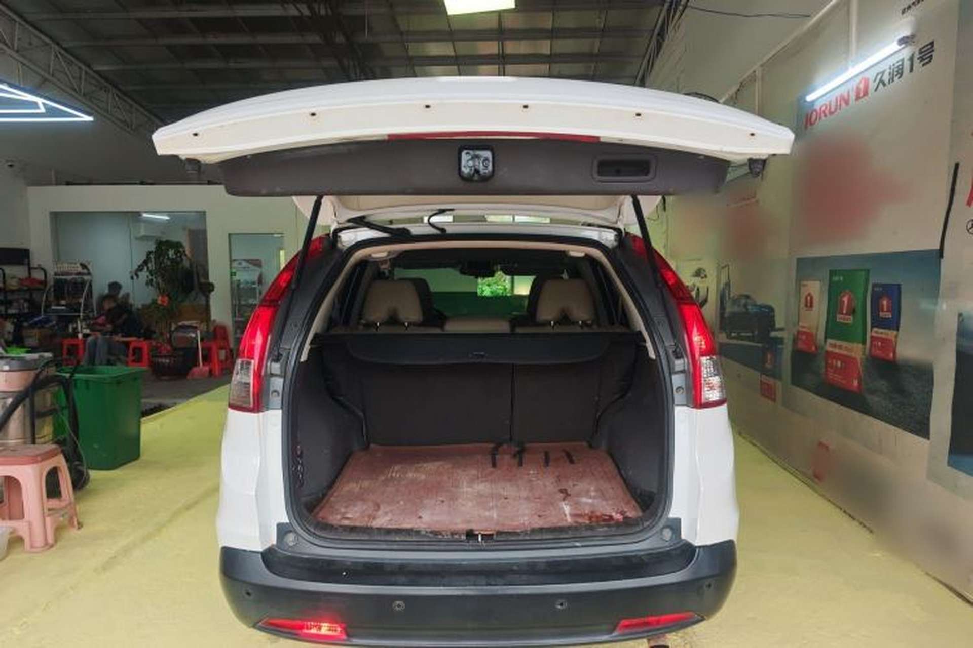 Used Honda CR-V 2012 2.0L two-wheel drive urban version Trunk