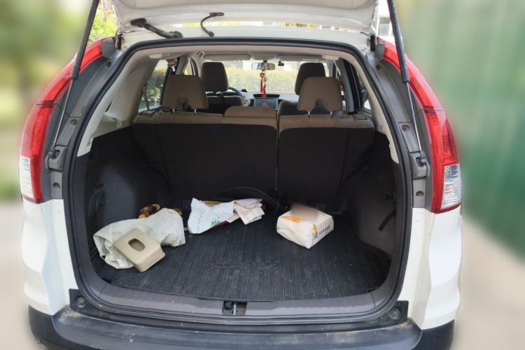 Used Honda CR-V 2012 2.0L two-wheel drive urban version Trunk