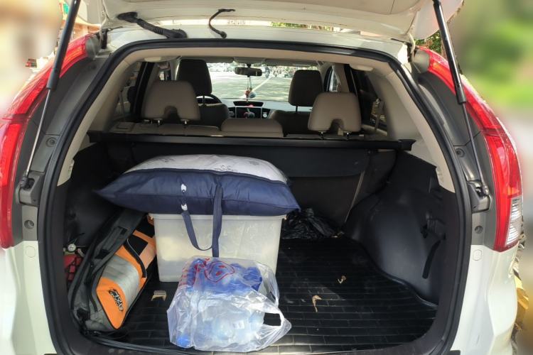 Used Honda CR-V 2012 2.4L four-wheel drive luxury version Trunk