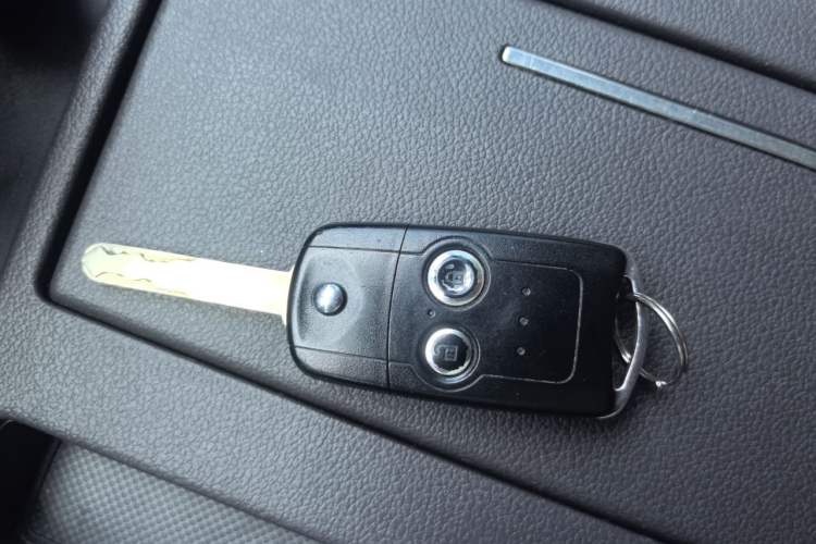 Used Honda CR-V 2012 2.0L two-wheel drive urban version Vehicle Key
