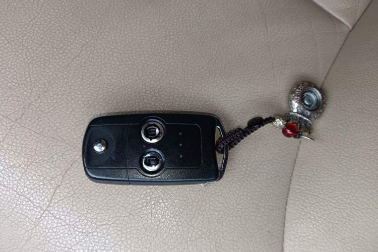 Used Honda CR-V 2012 2.0L two-wheel drive urban version Vehicle Key