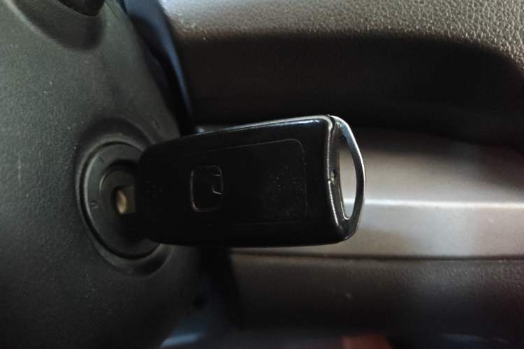 Used Honda CR-V 2012 2.0L two-wheel drive urban version Vehicle Key