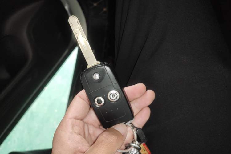 Used Honda CR-V 2012 2.0L two-wheel drive urban version Vehicle Key