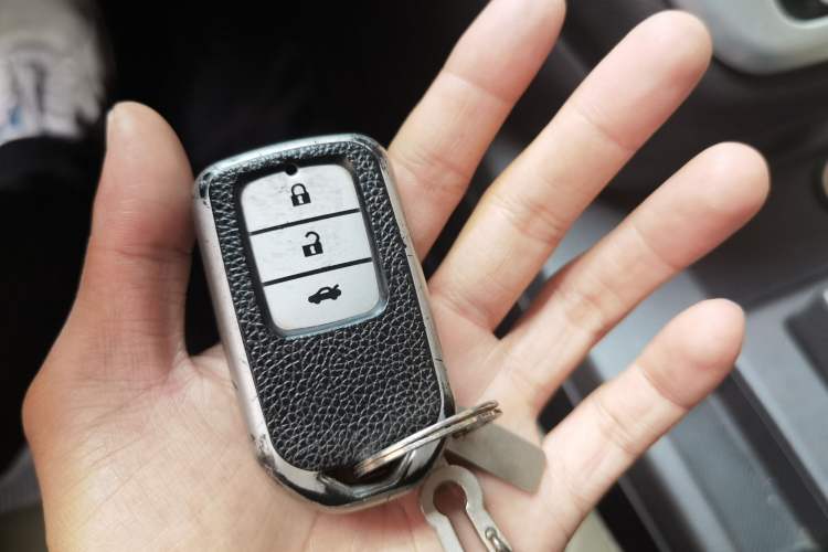 Used Honda CR-V 2012 2.0L two-wheel drive urban version Vehicle Key