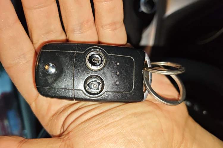 Used Honda CR-V 2012 2.0L two-wheel drive urban version Vehicle Key