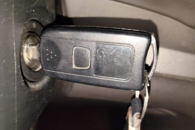 Used Honda CR-V 2012 2.0L two-wheel drive urban version Vehicle Key