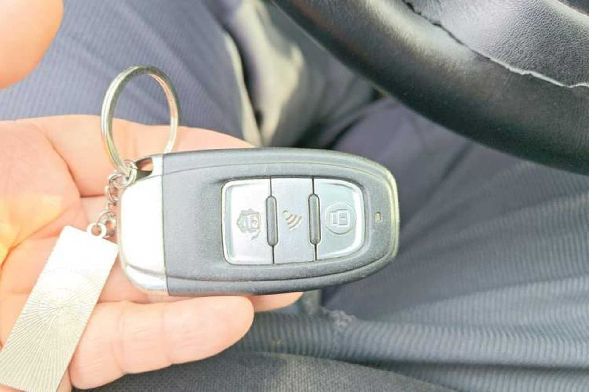 Used Honda CR-V 2012 2.0L two-wheel drive urban version Vehicle Key