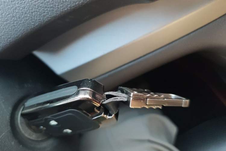 Used Honda CR-V 2012 2.0L two-wheel drive urban version Vehicle Key