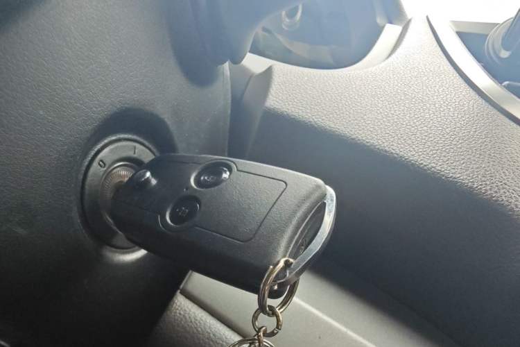 Used Honda CR-V 2012 2.0L two-wheel drive urban version Vehicle Key