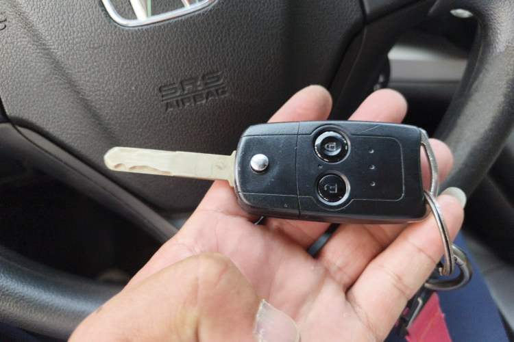Used Honda CR-V 2012 2.0L two-wheel drive urban version Vehicle Key