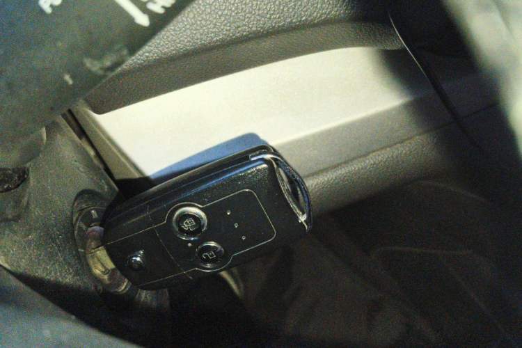 Used Honda CR-V 2012 2.0L Four-wheel Drive Classic Edition Vehicle Key