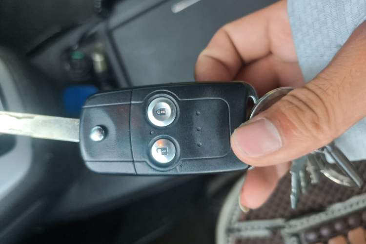 Used Honda CR-V 2012 2.0L two-wheel drive urban version Vehicle Key