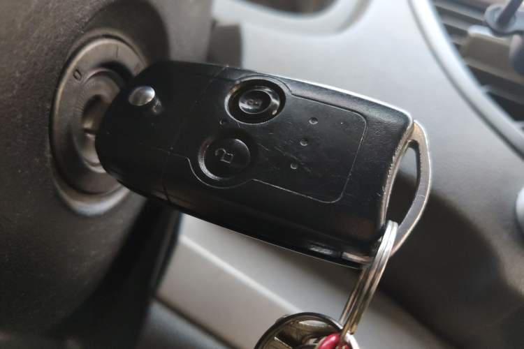Used Honda CR-V 2012 2.0L two-wheel drive urban version Vehicle Key