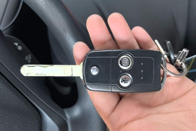 Used Honda CR-V 2012 2.0L two-wheel drive urban version Vehicle Key