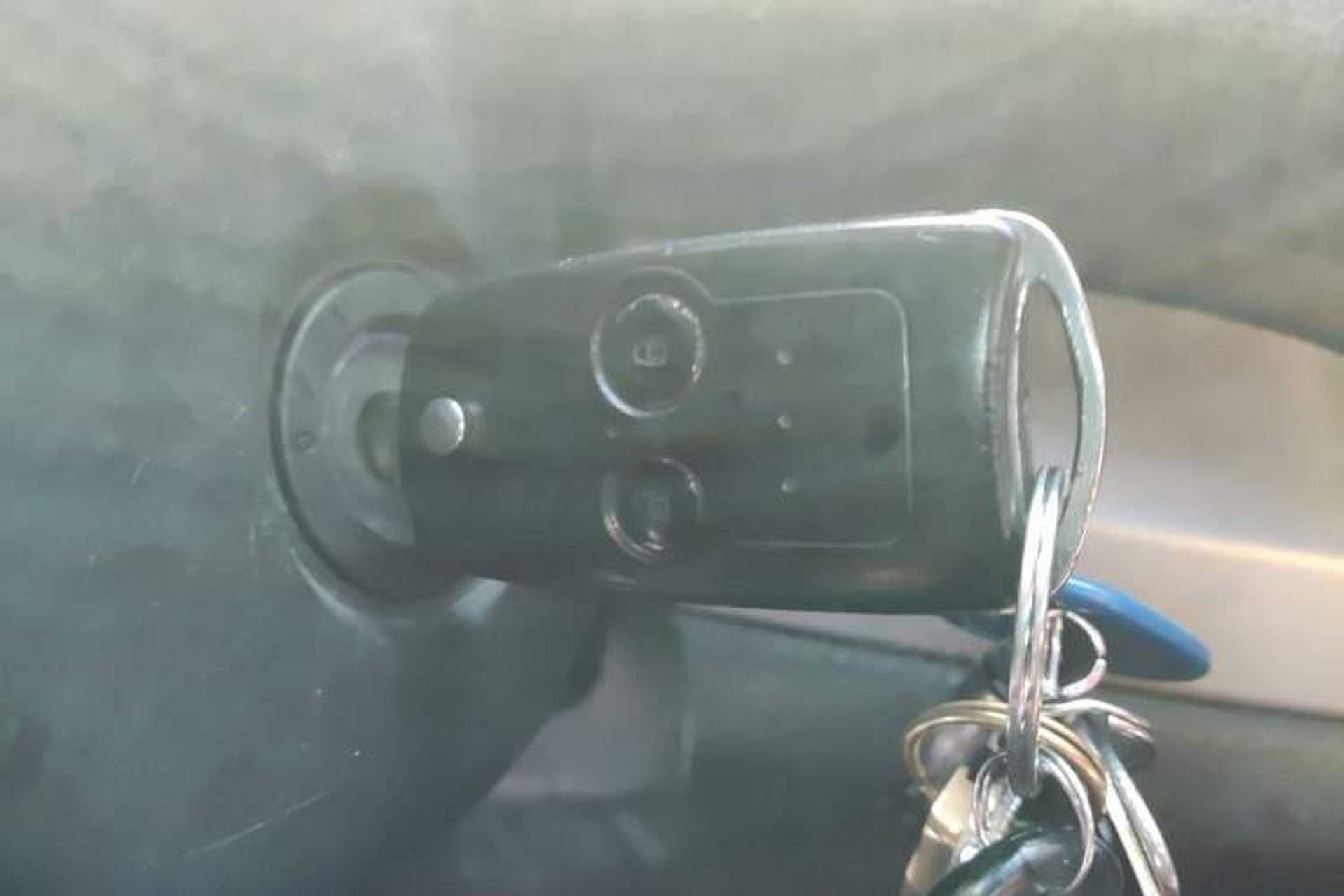 Used Honda CR-V 2012 2.0L two-wheel drive urban version Vehicle Key