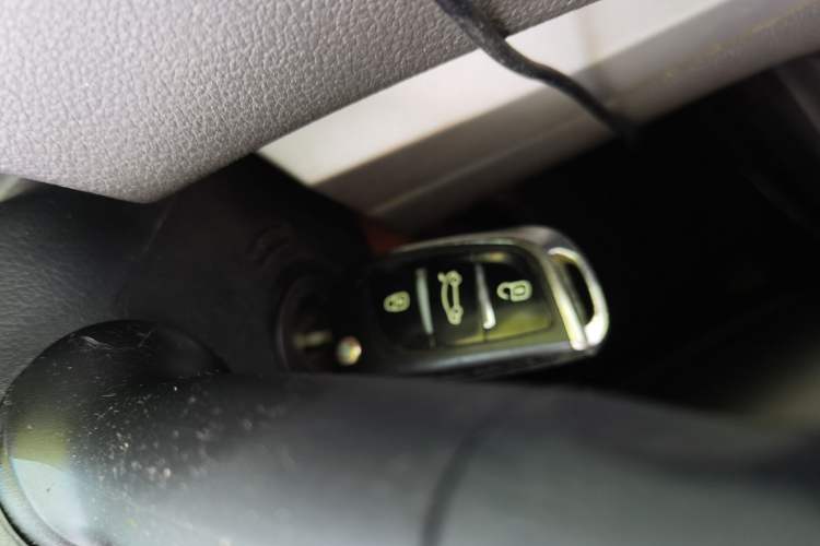 Used Honda CR-V 2012 2.0L Four-wheel Drive Classic Edition Vehicle Key