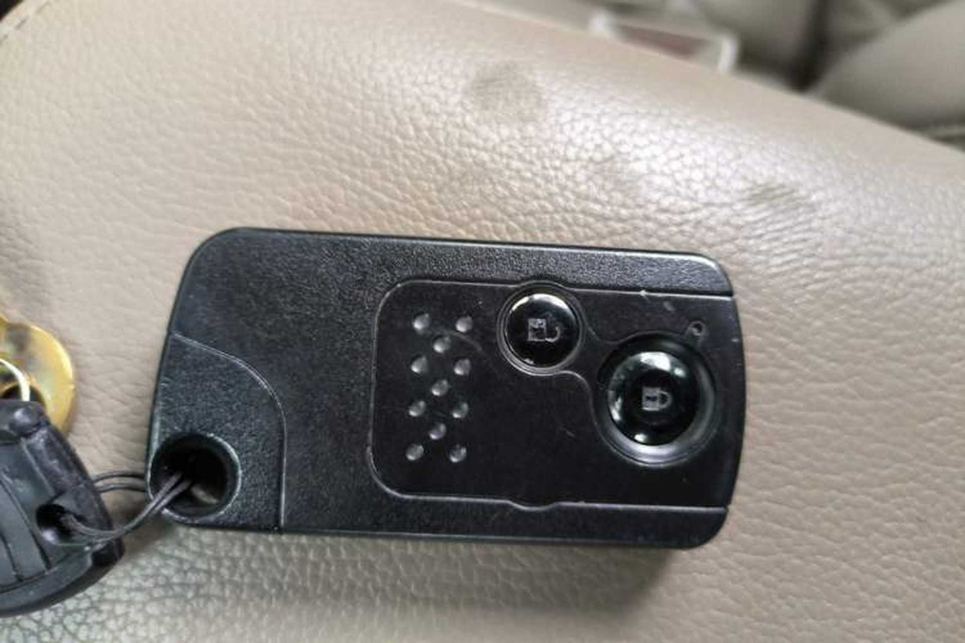 Used Honda CR-V 2012 2.4L four-wheel drive luxury version Vehicle Key