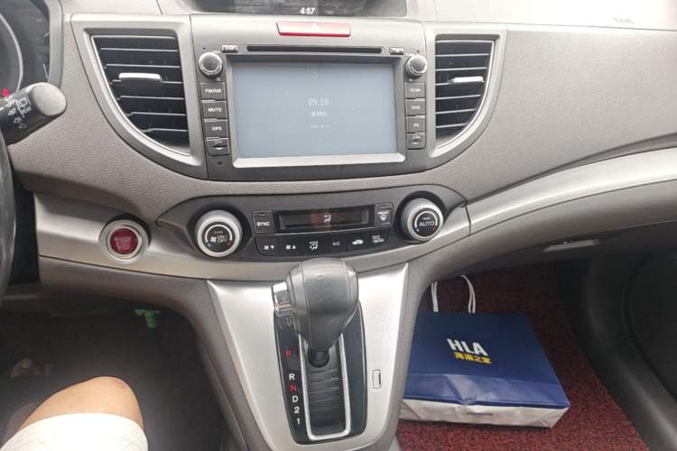 Used Honda CR-V 2013 2.4L four-wheel drive luxury version Audio And AC Panel