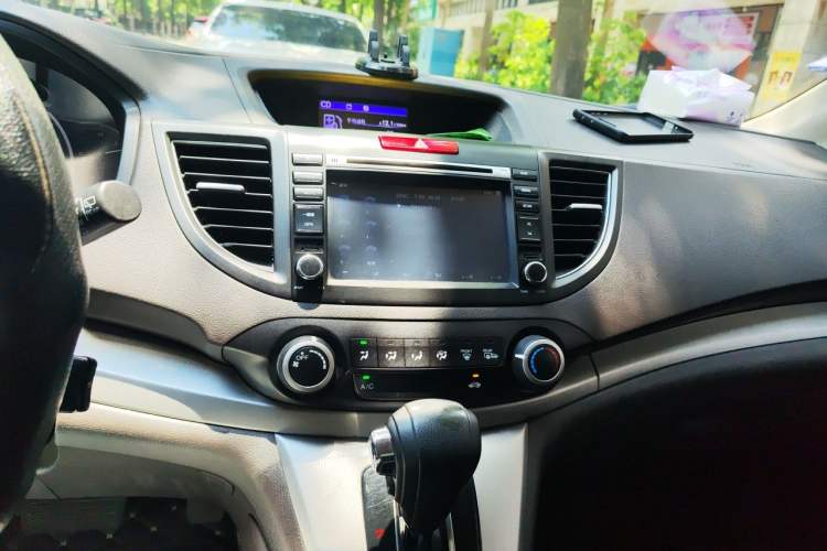 Used Honda CR-V 2013 2.0L 2WD Classic Edition Audio And AC Panel