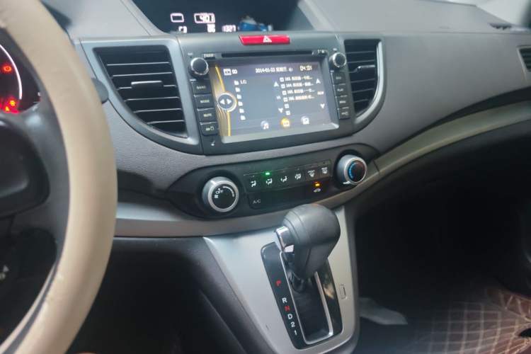Used Honda CR-V 2013 2.0L 2WD Classic Edition Audio And AC Panel