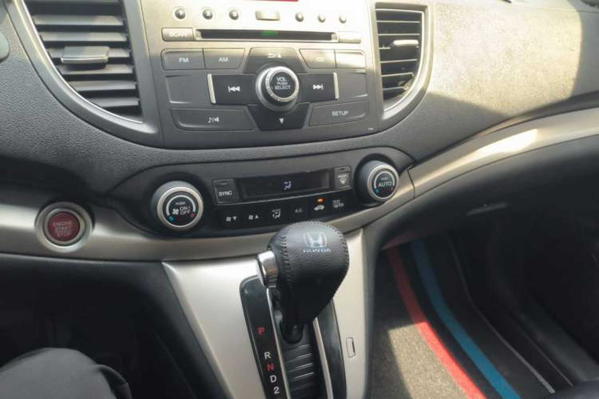 Used Honda CR-V 2013 2.4L four-wheel drive luxury version Audio And AC Panel
