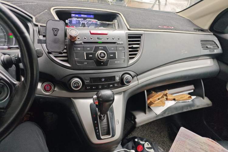 Used Honda CR-V 2013 2.4L two-wheel drive luxury version Audio And AC Panel
