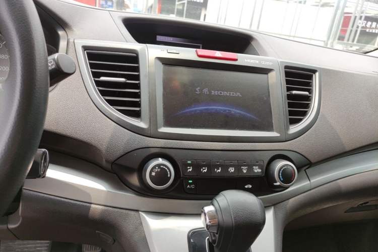 Used Honda CR-V 2013 2.0L 2WD Classic Edition Audio And AC Panel