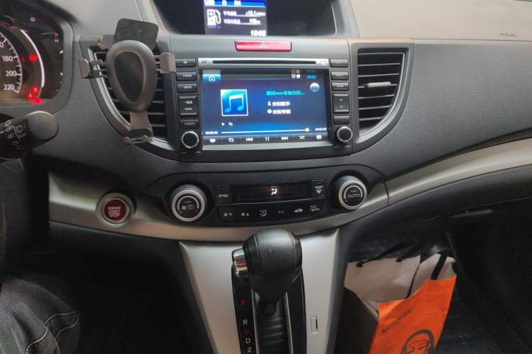 Used Honda CR-V 2013 2.4L two-wheel drive luxury version Audio And AC Panel