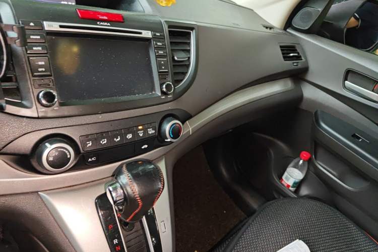 Used Honda CR-V 2013 2.0L 2WD Classic Edition Audio And AC Panel