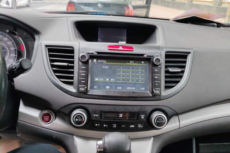 Used Honda CR-V 2013 2.4L two-wheel drive luxury version Audio And AC Panel