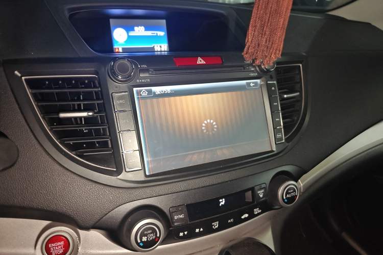 Used Honda CR-V 2013 2.4L four-wheel drive luxury version Audio And AC Panel