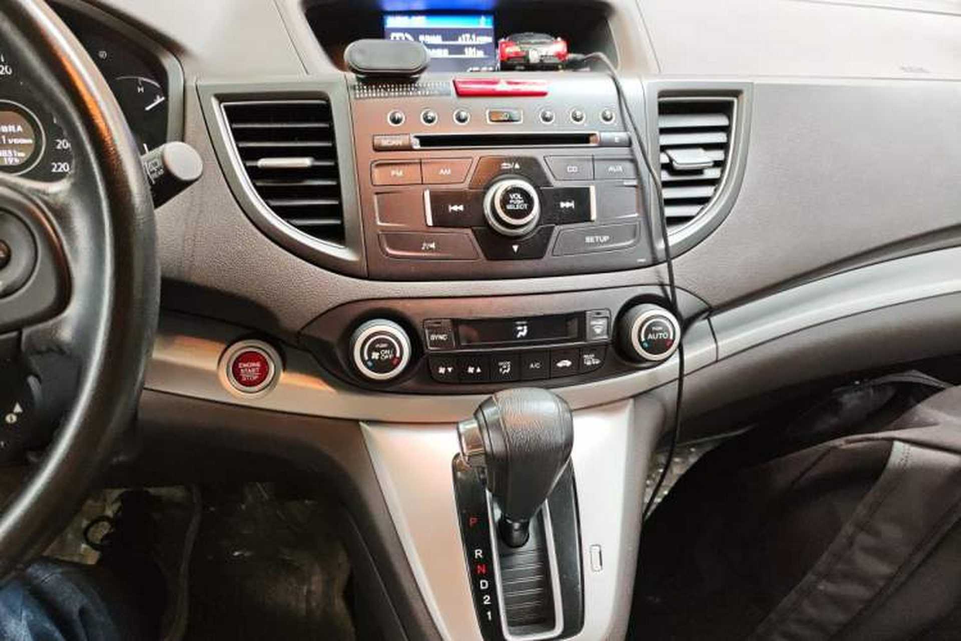 Used Honda CR-V 2013 2.4L two-wheel drive luxury version Audio And AC Panel
