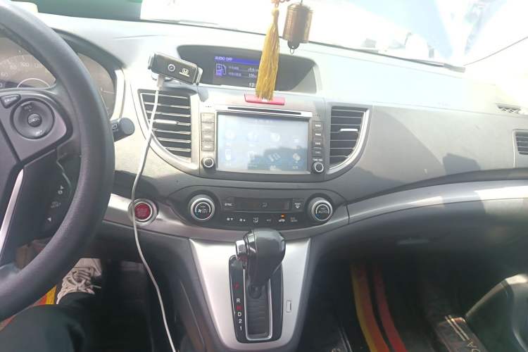 Used Honda CR-V 2013 2.4L two-wheel drive luxury version Audio And AC Panel