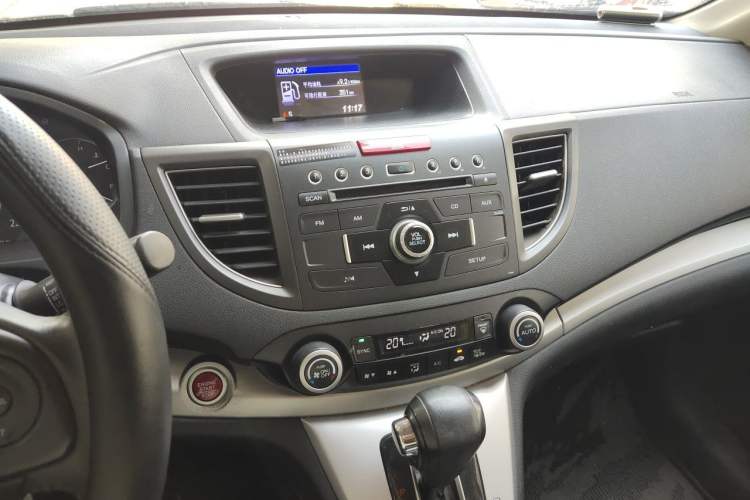 Used Honda CR-V 2013 2.4L four-wheel drive luxury version Audio And AC Panel