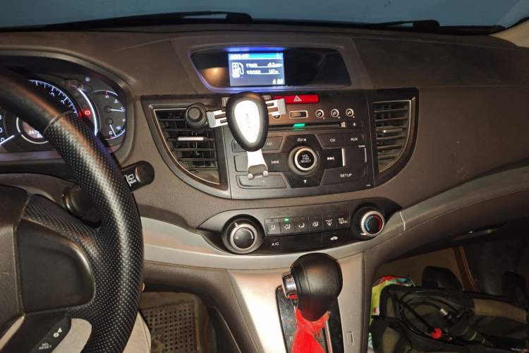 Used Honda CR-V 2013 2.0L 2WD Classic Edition Audio And AC Panel