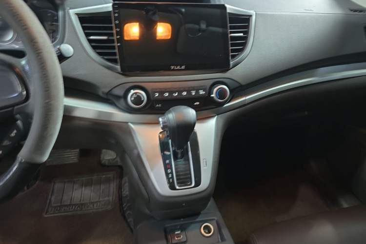 Used Honda CR-V 2013 2.0L 2WD Classic Edition Audio And AC Panel
