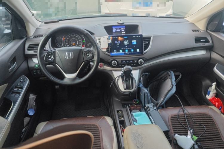 Used Honda CR-V 2013 2.4L four-wheel drive luxury version Center Console