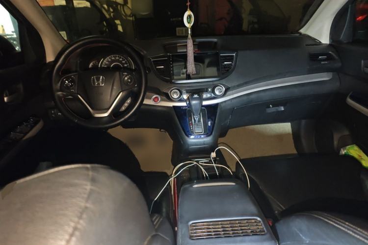Used Honda CR-V 2013 2.4L four-wheel drive luxury version Center Console