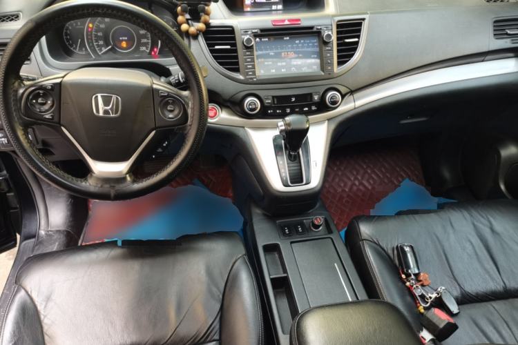 Used Honda CR-V 2013 2.4L four-wheel drive luxury version Center Console