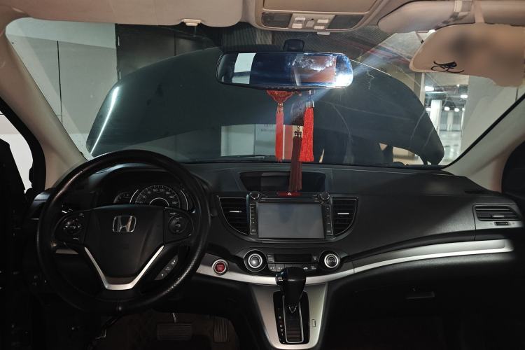 Used Honda CR-V 2013 2.4L four-wheel drive luxury version Center Console