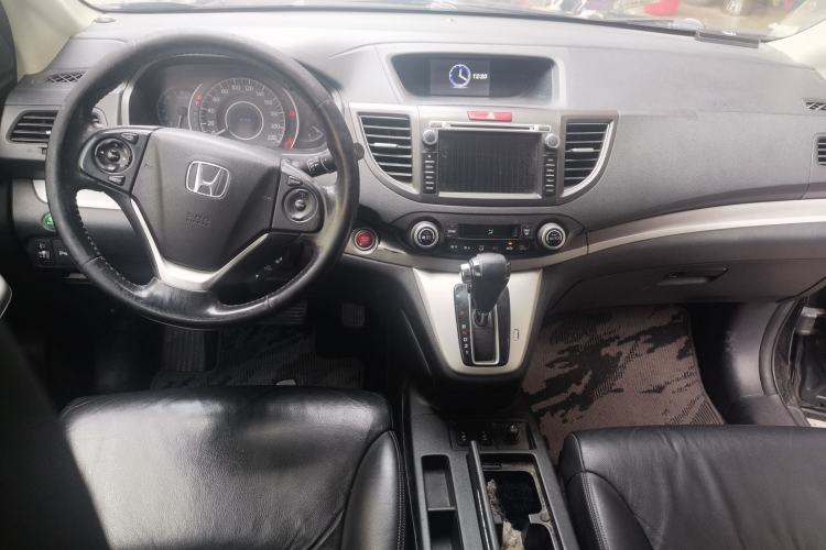Used Honda CR-V 2013 2.4L four-wheel drive luxury version Center Console