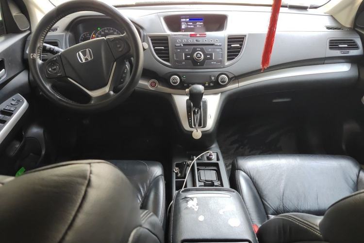 Used Honda CR-V 2013 2.4L four-wheel drive luxury version Center Console